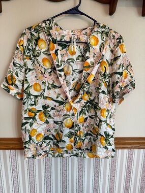 Anthropology Lemon Print Silky Pajama Top Womens L
